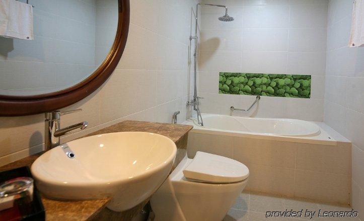 Hanoi Mai Charming Hotel & Travel Экстерьер фото